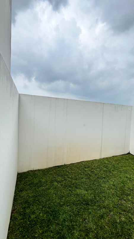 rumah 2 lantai modern klasik 10 menit tol bekasi barat