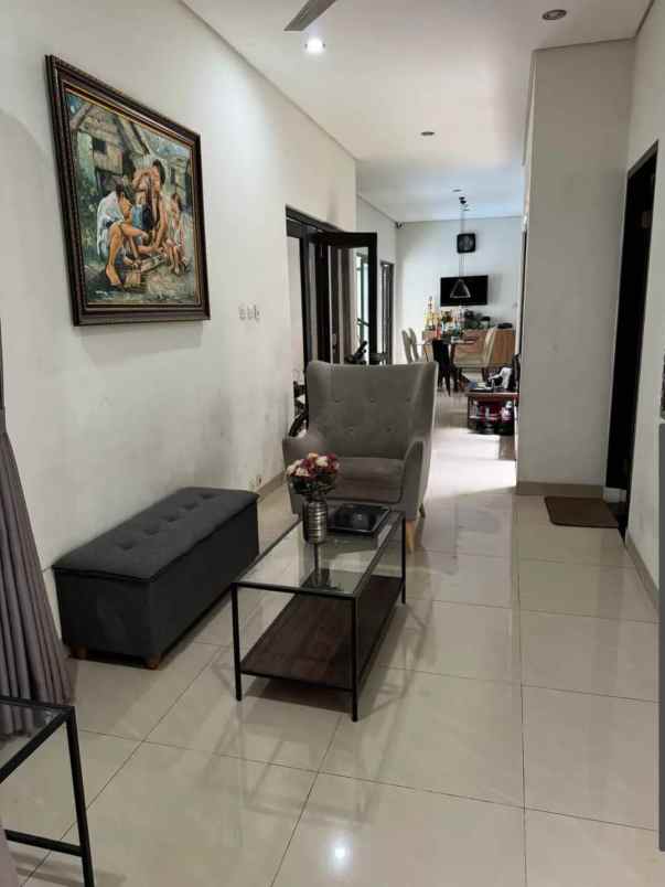 rumah bagus modern siap huni sayap buah batu bandung