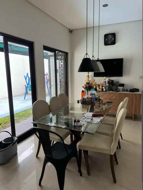 rumah bagus modern siap huni sayap buah batu bandung