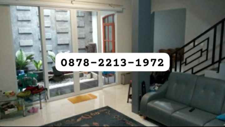 rumah bagus terawat dekat ke sport jabar arcamanik