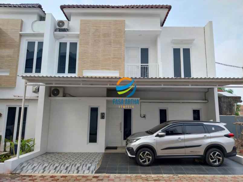 rumah baru 2 lantai murah di jatibening