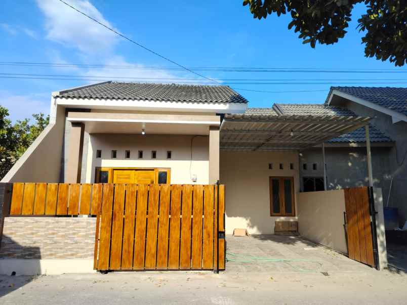 rumah baru minimalis modern di kalasan sleman