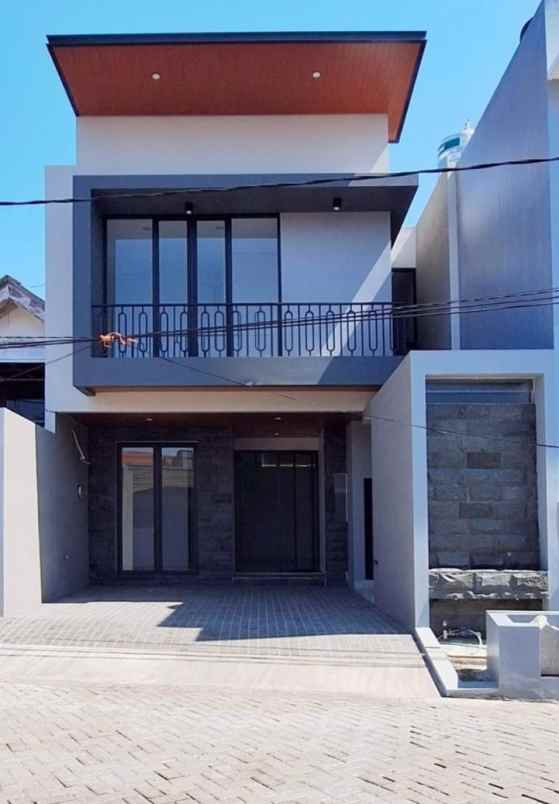 rumah baru modern di manyar tirtoyoso surabaya