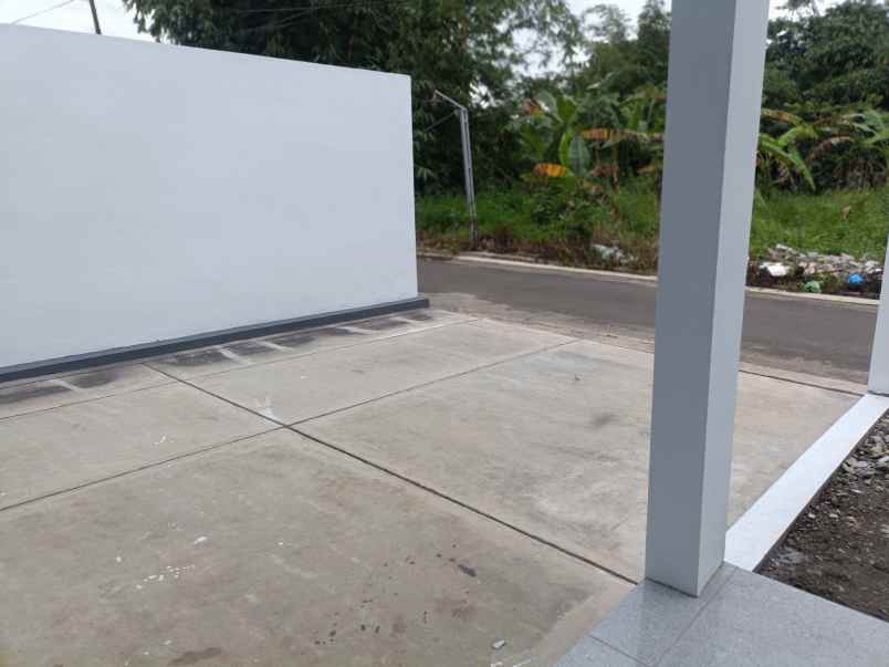 rumah baru murah desain modern di mijen semarang