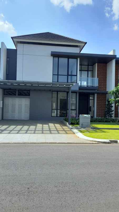 rumah baru semi furnish di summarecon kota bandung