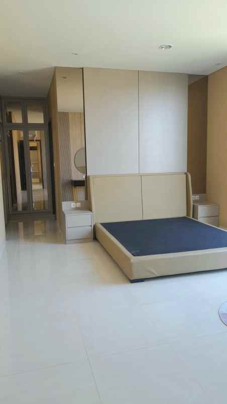 rumah baru semi furnish di summarecon kota bandung