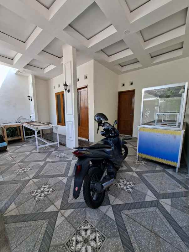 rumah baru siap huni 2 lantai di sawojajar