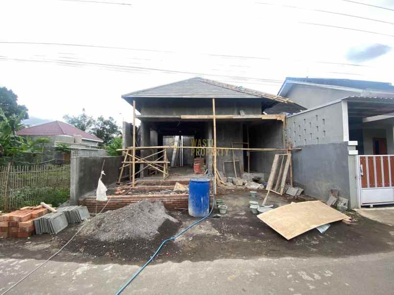 rumah cantik di seyegan harga terjangkau dan bisa kpr