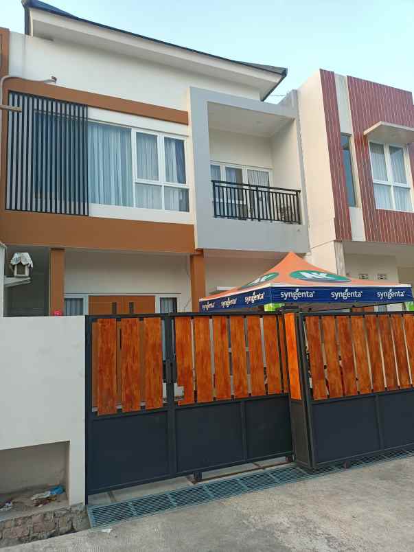 rumah cluster 2 lt majapahit pedurungan semarang