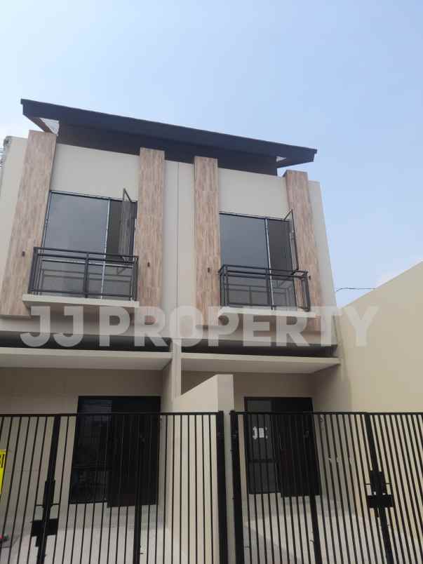 rumah cluster the ashford at puri