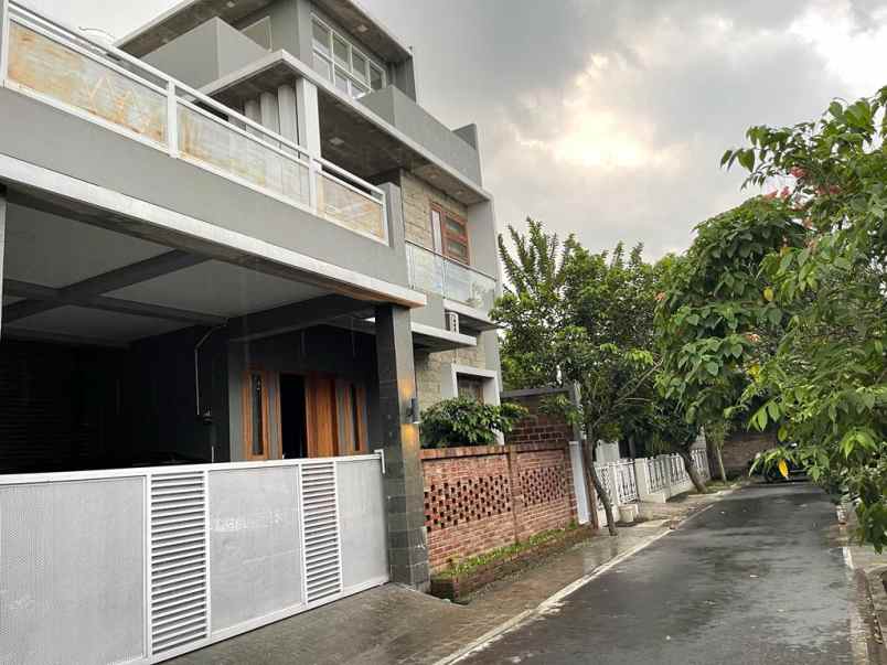 rumah colomadu dekat hotel lor in