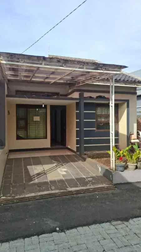 rumah dalam cluster one gate system cilame