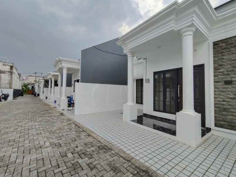 rumah dekat alun alun gdc jatimulya depok