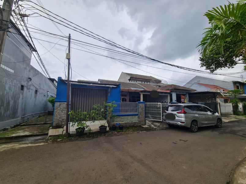 rumah di griyaloka sektor 1 4 bsd