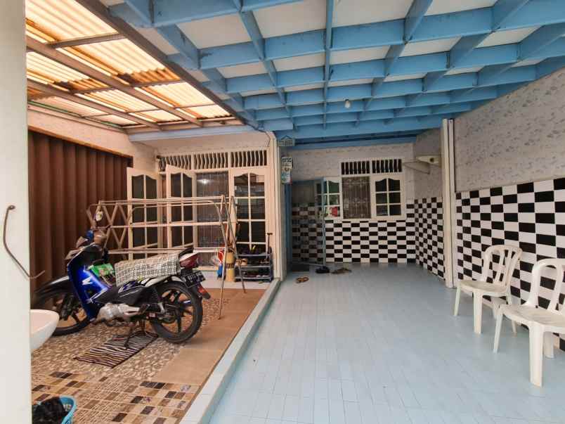 rumah di griyaloka sektor 1 4 bsd