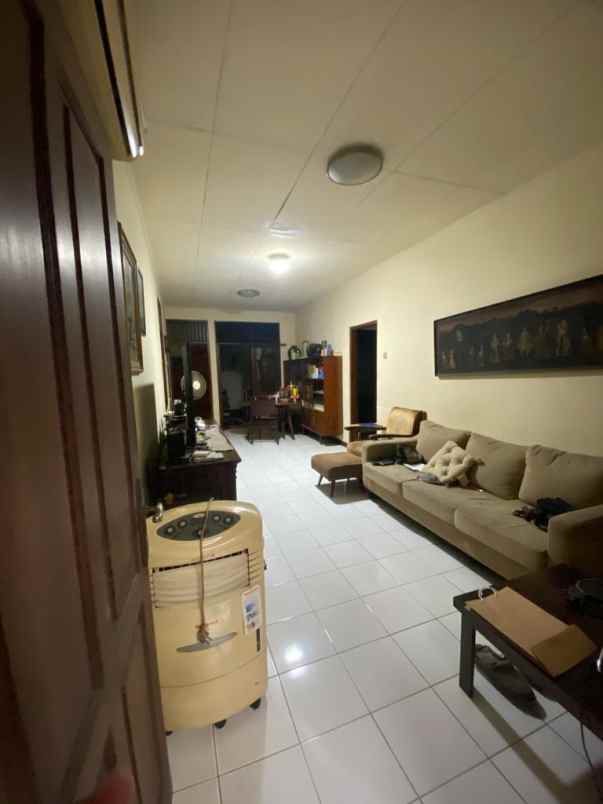 rumah dijual bintaro sektor 5 dekat stan