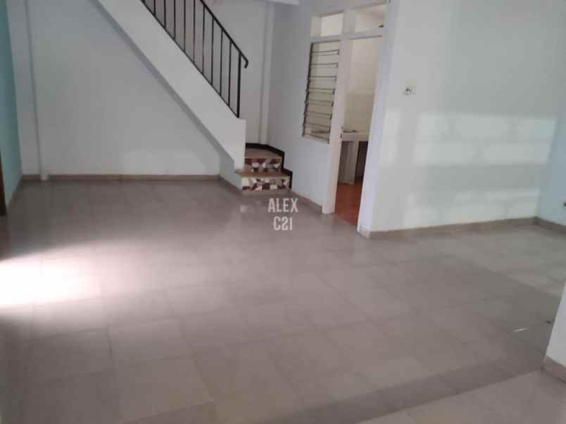 rumah dijual pengadegan pancoran jakarta selatan