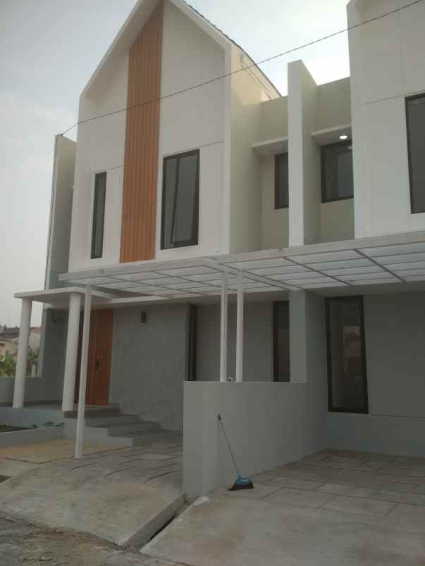 rumah dua lantai harga minimalis