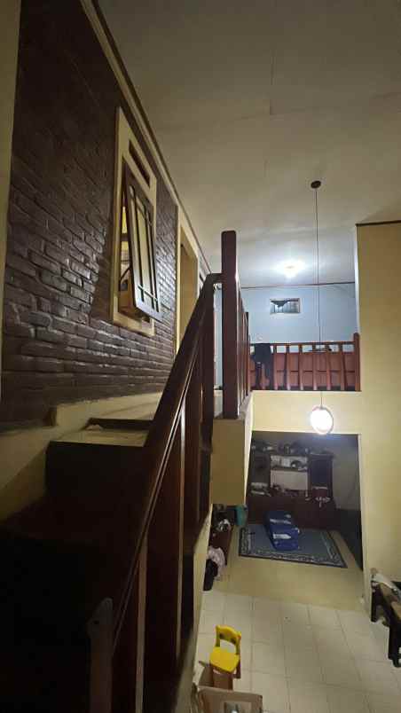 rumah dua lantai margahayu ciwastra buah batu bandung