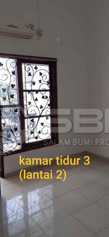 rumah fast respon wa 0813 9127