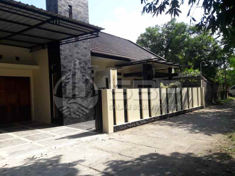 rumah fast respon wa 0813 9127