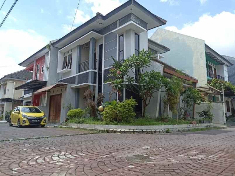 rumah fast respon wa 0813 9127