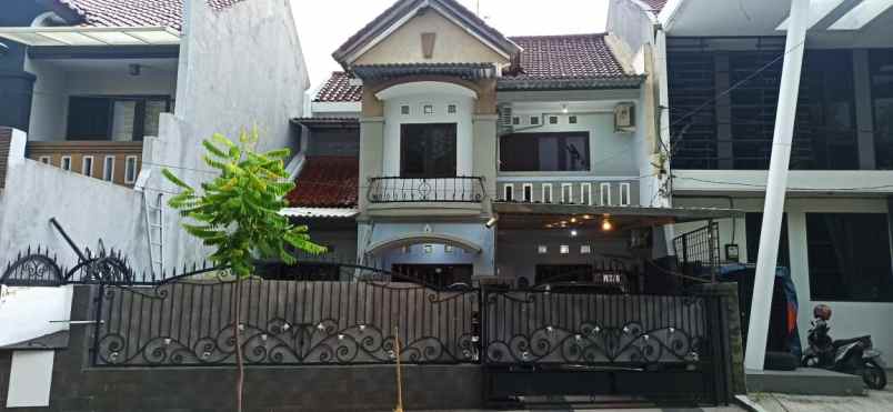 rumah galaxy bumi permai araya surabaya lt 140