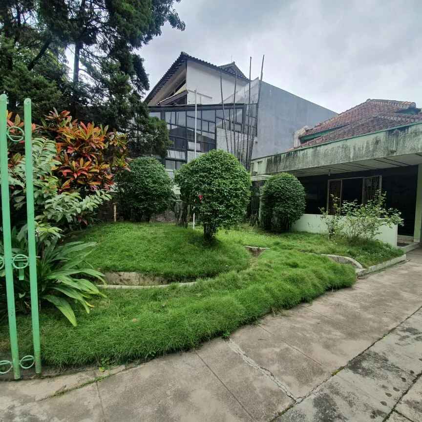 rumah hitung tanah jl burangrang lengkong