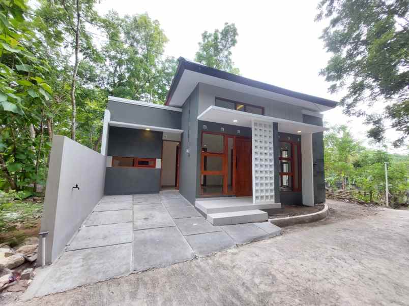 rumah hook minimalis siap huni area kampus umy