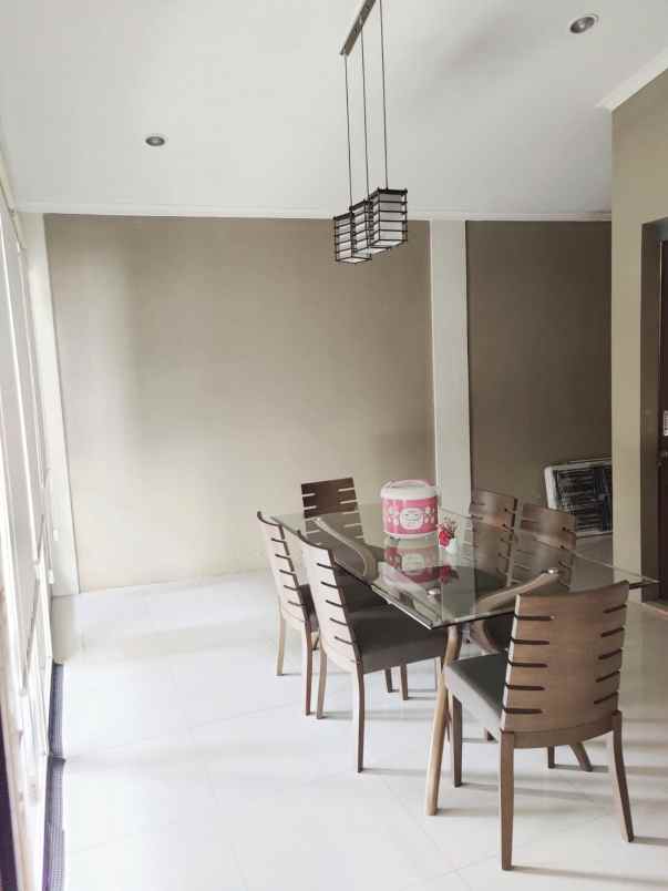 rumah hook siap huni cluster garnet summarecon serpong