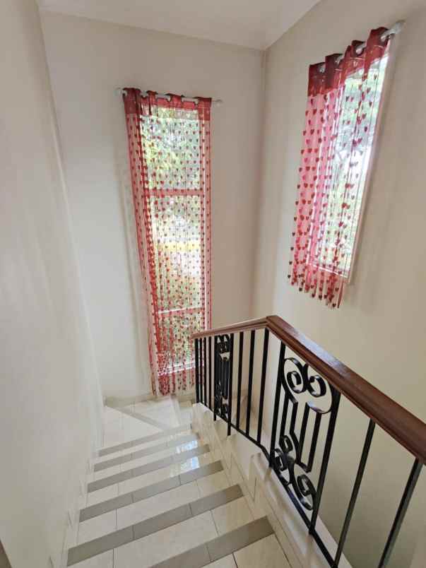 rumah hook siap huni cluster garnet summarecon serpong