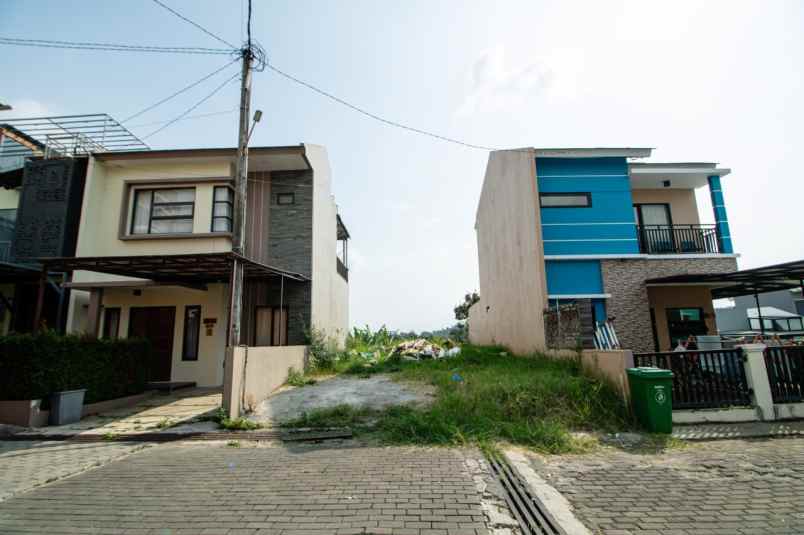 rumah hook view menawan 3 lantai termurah di bandung