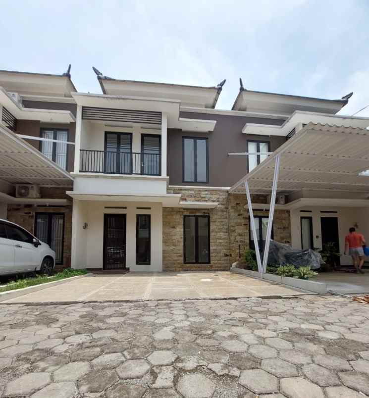 rumah jalan jeruk komplek arco