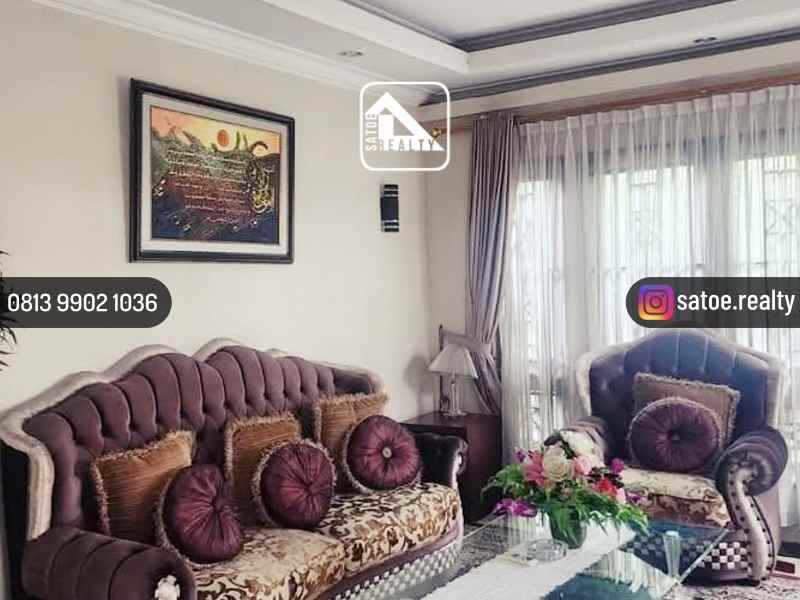 rumah megah halaman luas di area jl mampang prapatan
