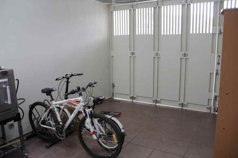 rumah mewah megah strategis akses mudah di dekat ugm