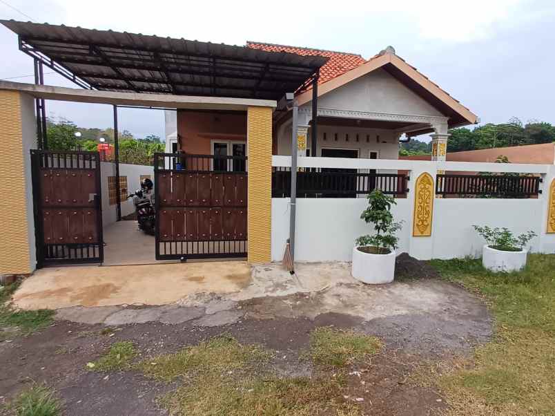 rumah mewah murah bebas banjir di gunung pati semarang