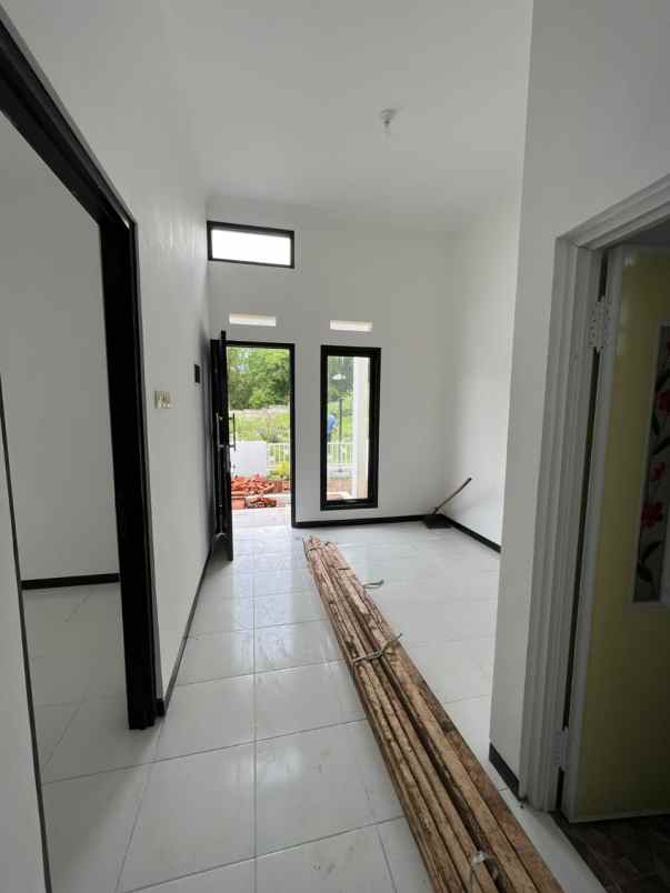 rumah minimalis dedain mewah kota malang