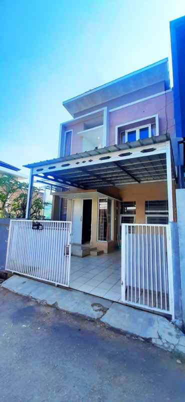 rumah minimalis modern di arcamanik bandung