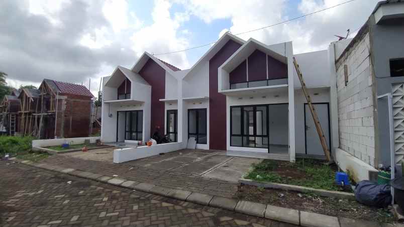 rumah modern 250 juta an di kepanjen