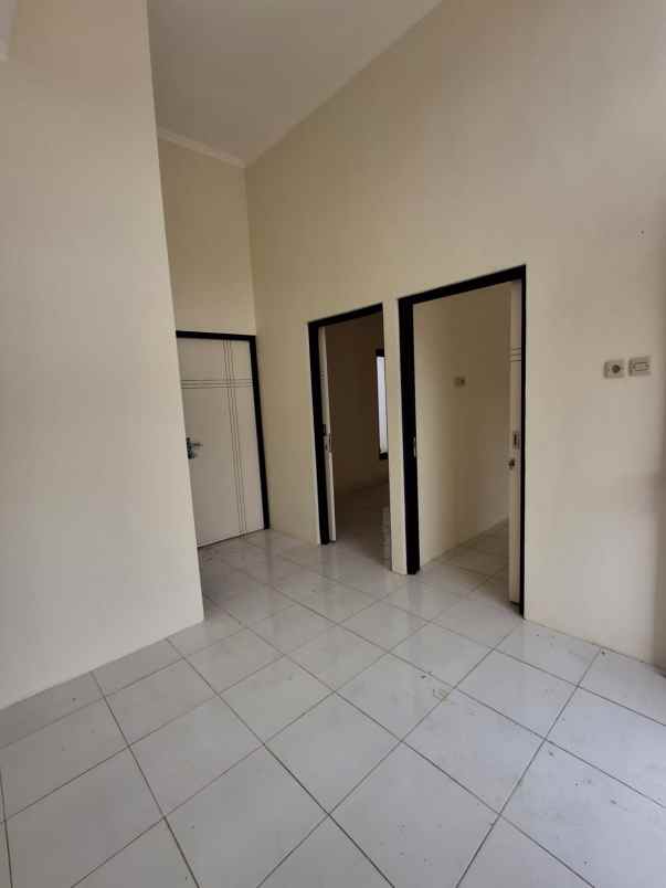 rumah modern minimalis lokasi cemorokandang