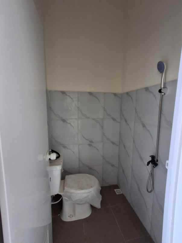 rumah modern minimalis lokasi cemorokandang