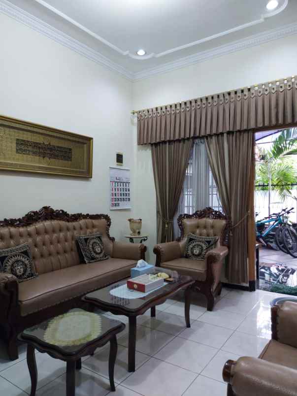 rumah modern siap huni di sulfat malang