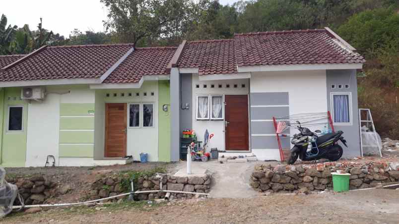 rumah murah dp 0 tepi jalan raya pleret bantul