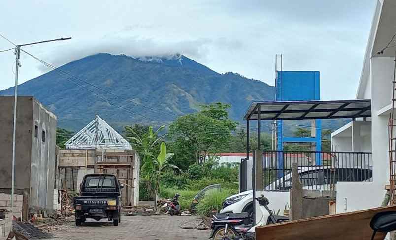 rumah murah free kanopi view pegunungan di malang