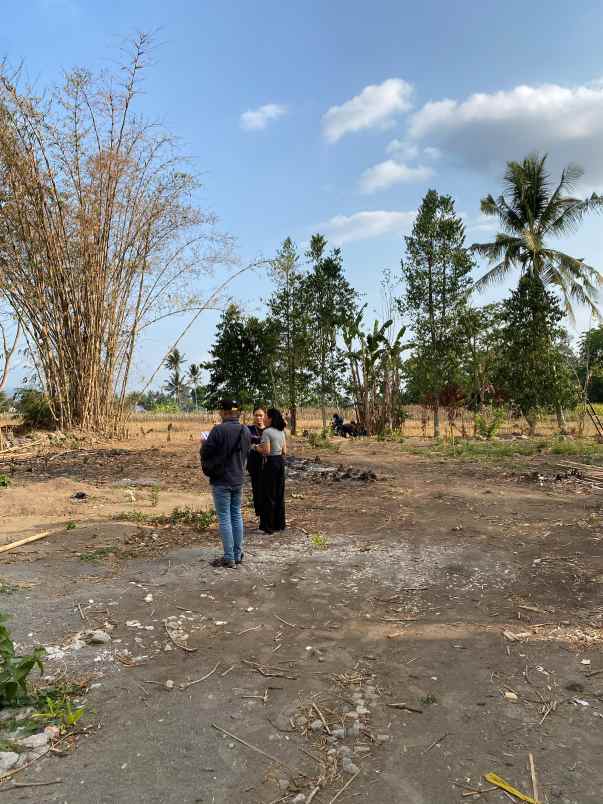 rumah pesan bangun di besi jangkang