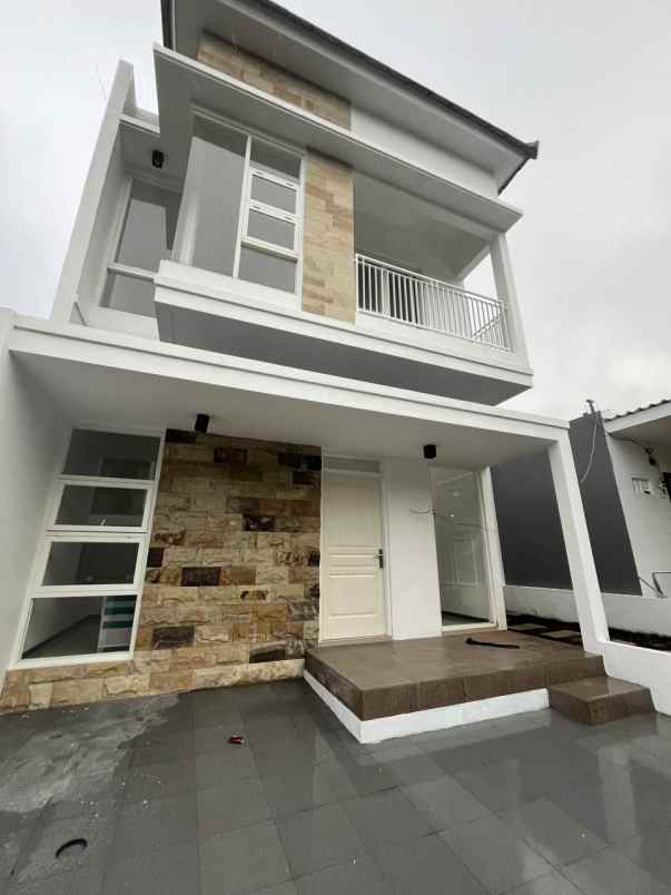 rumah ready stok lokasi belakang binus araya malang