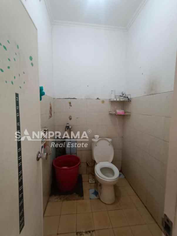 rumah second 3 kamar di anyelir kalimulya rn tami