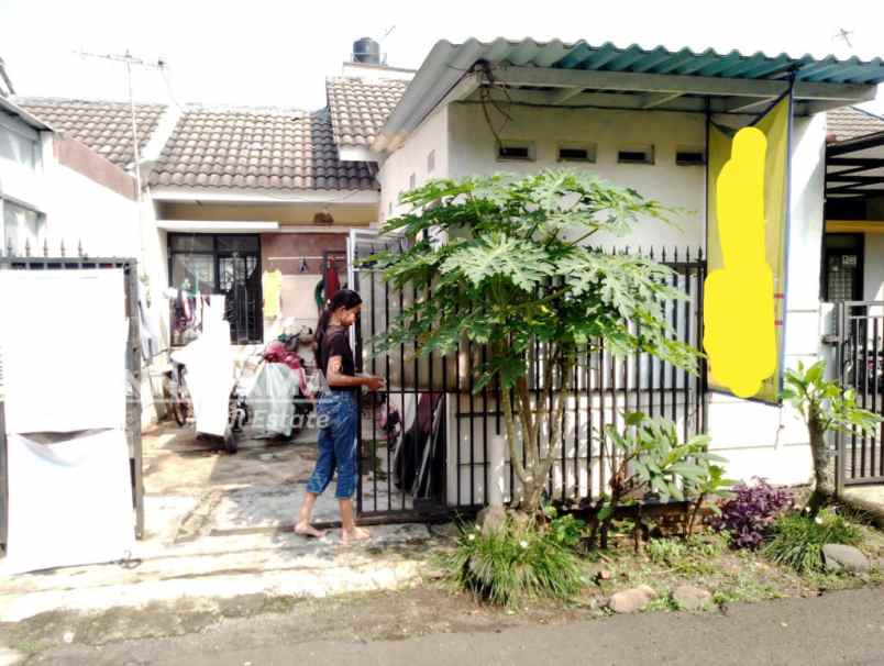 rumah second 3 kamar di anyelir kalimulya rn tami