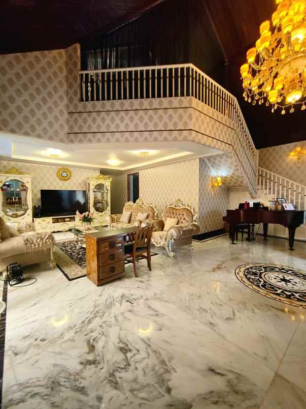 rumah second dalam komplek permata hijau jaksel