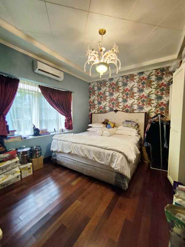 rumah second dalam komplek permata hijau jaksel